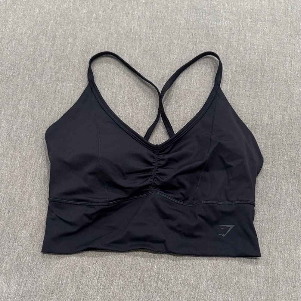Gymshark Black Crop Top - Picture 1 of 2